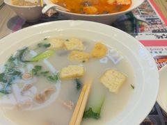 -大脸鸭记鸭血粉丝·小锅米线(水游城店)