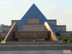 -上海市龙华烈士陵园