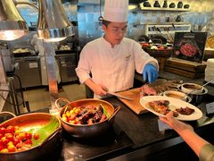 -圣丰索菲特·2 On 988 Café 自助餐厅