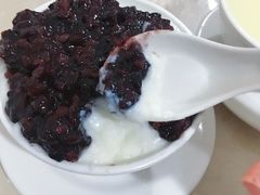 黑糯米双皮奶-老周记顺德双皮奶