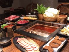-老牌坊云南鱼豆花火锅(嵩山店)