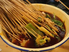 -拈签一笑黄牛肉辣卤串串