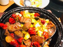 石锅花椒牛小排-荣小馆(杭州大厦店)