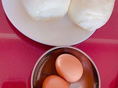 馒头-北京龙庆四季香农家饭庄·灶台鱼·碳烤虹鳟鱼(龙庆峡店)