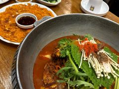 -喇喇排骨火锅·传统韩式脊骨汤(望京西园总店)
