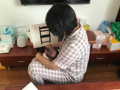 -秋歌护理·月嫂·育儿嫂(浦东医院店)