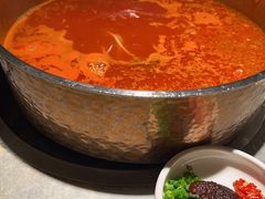 -野山舂·贵州现舂酸汤牛肉(民生路店)