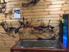 -顶峰射箭俱乐部(城东路店)