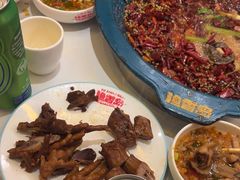 -渔香岛美蛙鱼头火锅(黔灵山公园店)
