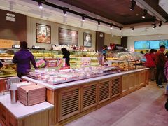 面包甜点陈列柜-巴黎贝甜(龙之梦购物中心虹口店)