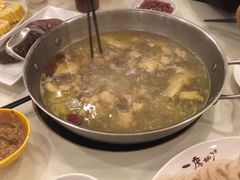 -一席地·本地鸡窝·杭帮鸡火锅(萧山银隆百货店)