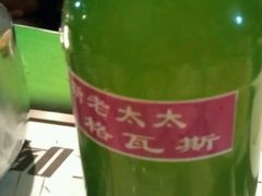 -布尔津河堤夜市