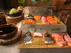 -松山湖凯悦酒店·Café自助餐厅·周末火舞秀表演