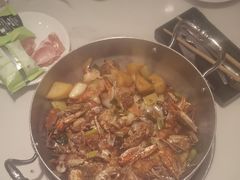 -七欣天香辣蟹火锅(闵行浦江欢乐颂店)
