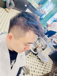 -海文先生国潮烫染男士理发馆