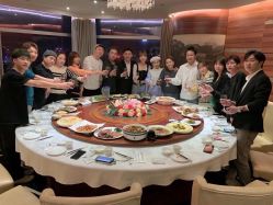 -BULB STUDIO 巴柏明星发型工作室