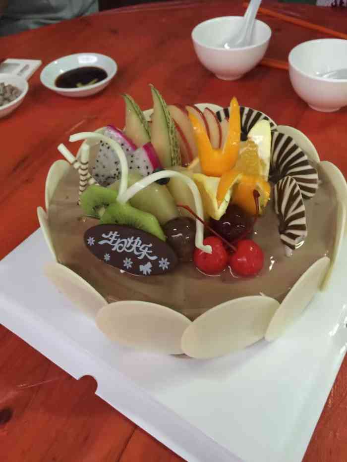 华荣西饼屋(文祠店)-"面包不错,挺好吃的,希望以后会有更多的优.