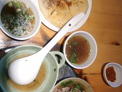 -大众跷脚牛肉馆·非遗传承单位(峨眉山店)