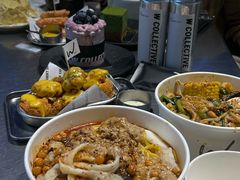 -W COLLECTIVE  DESSERT SHOP