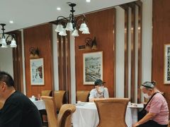 -老人和饭店(淮海中路店)