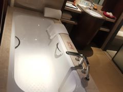 -西双版纳融创皇冠假日度假酒店