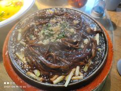 -蜜桃餐厅·伴山(湖滨商业街店)