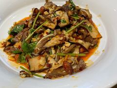 -费大厨辣椒炒肉(万家丽一店)