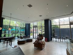 大堂-星巴克(凯德晶萃店)