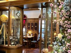 -秘密旅行Bonjour(黑金冠 江南西店)