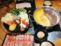 -呷哺呷哺 黄金牧场 (中发百旺店)