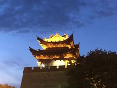 -巴陵广场