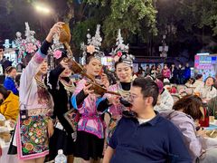 -刘姐啤酒鱼民族演艺餐厅(西街总店)