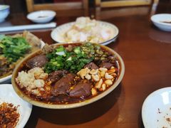 -谢老五跷脚牛肉·非遗传承店