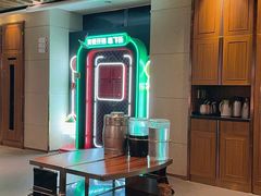 -海底捞火锅鲜切牛肉主题店(长寿路店)