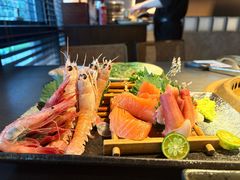 -铭牛烧肉·和牛海鲜自助(高新月牙湖店)