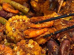 -嘎嘎鸭下巴·爆辣干锅(明教寺店)