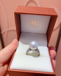 -周生生Chow Sang Sang(先天下店)