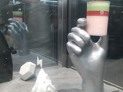 -好利来(上海虹桥新天地Lab主题店)