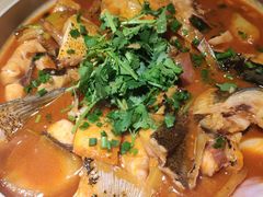 -魏铭鱼头捞饭(晋阳路店)