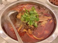 -湖北文旅洪宾红莲湖酒店
