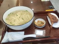 -百年老字号·观振兴蟹黄面·三虾面·苏式面(观前街富仁坊巷店)