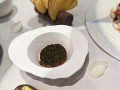 金枪鱼塔塔佐卡露嘉鱼子酱-Le Bistrot de Racine