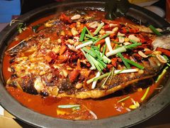 清江鱼-鸣记脆皮烤鱼·海鲜烤鱼(三八广场店)