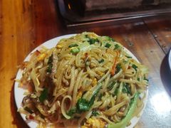 -宏兴烤鱼山庄(宣恩总店)
