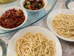 -汗腾格里·风味餐厅(新疆驻京办店)