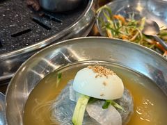 -江南猪肉商会无限续吃(弘大店)