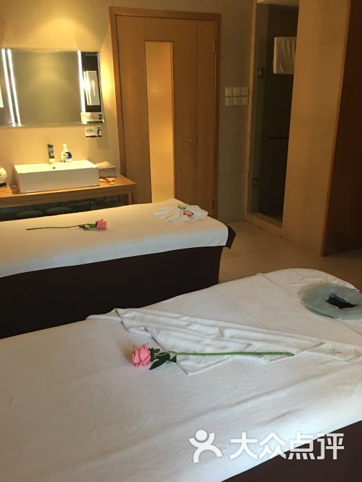 东英国际美容spa(阳光100店)图片 - 第101张