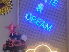-梦想空间私人影院(金山万达店)