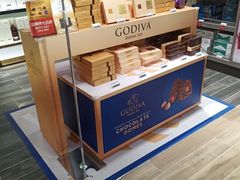 -日上免税店(三径路t3店)