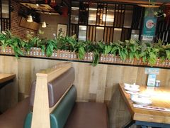 -小三峡食府(西五路店)